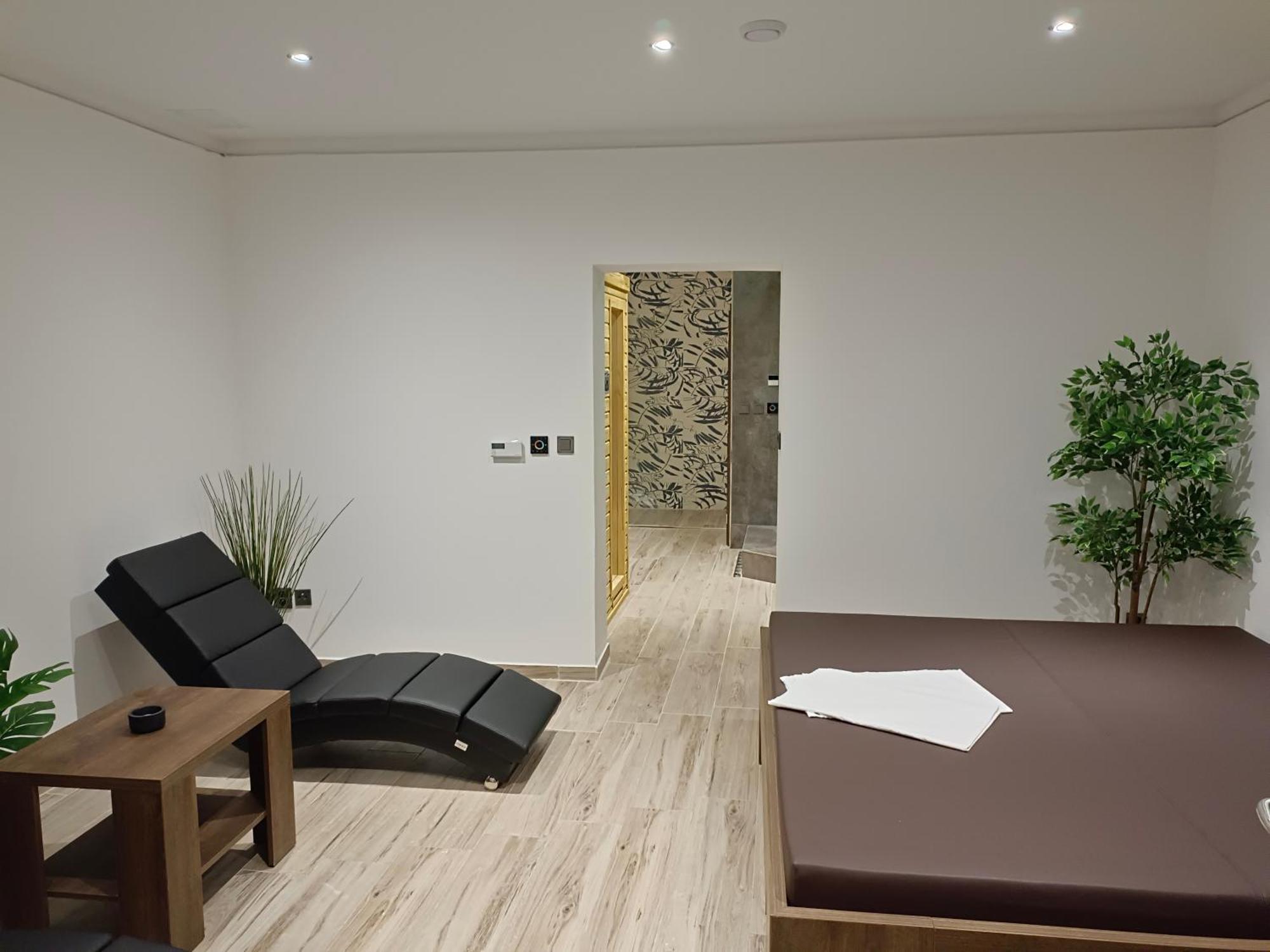 Penzion A Wellness - Jilan, Naves Svobody 39, Оломоуц Екстериор снимка